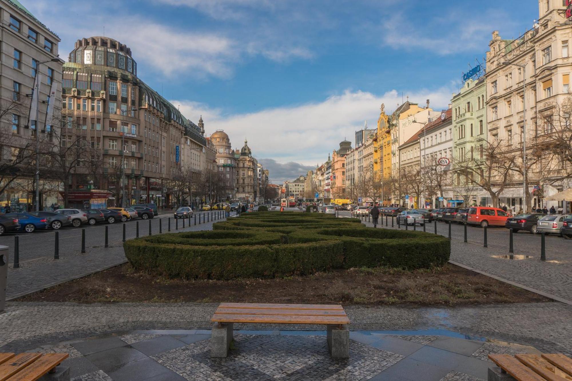 Happy Hostel In Centrum Прага Экстерьер фото